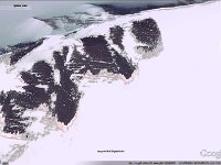 lava nera contorno rosa